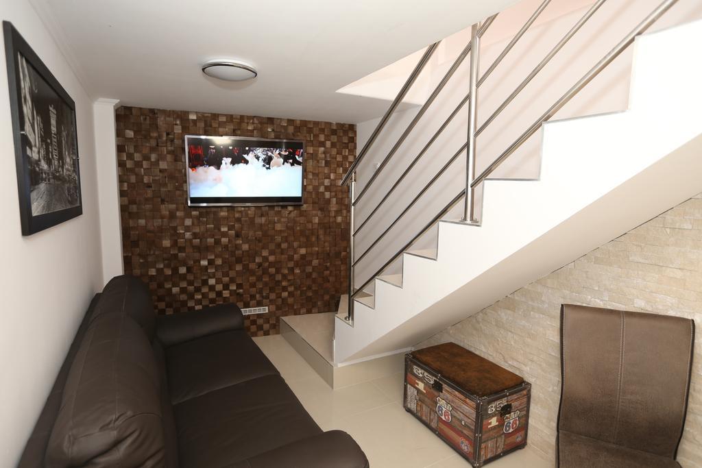 Apartment Porto With Terrace Baska  Room photo